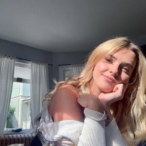 Meet your Posher, Lexi